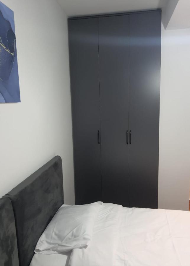 Modern Apartment Korca 3 Exterior foto
