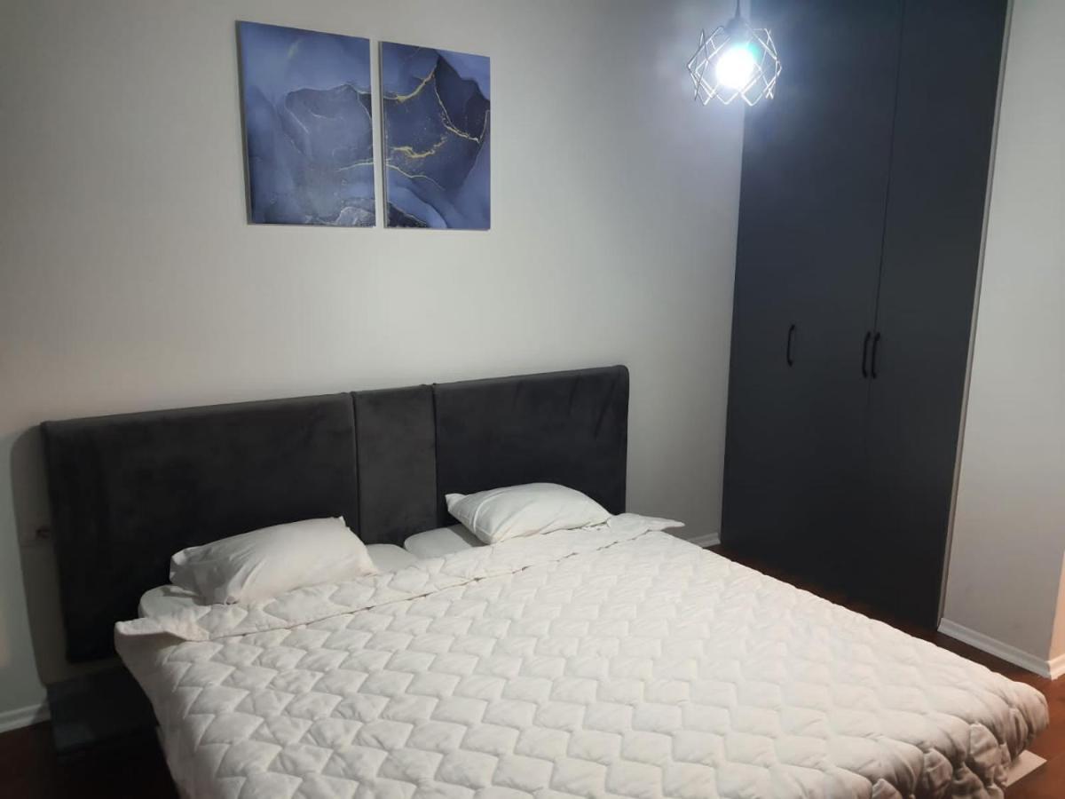 Modern Apartment Korca 3 Exterior foto